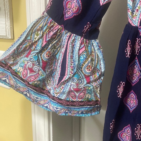 Umgee Bell Sleeve Tunic Dress - Picture 4 of 8